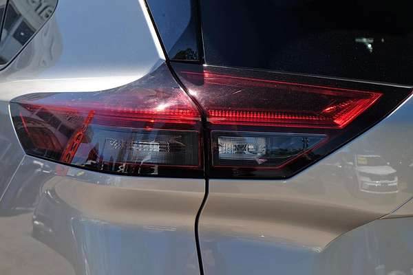 2024 Nissan X-TRAIL ST-L T33