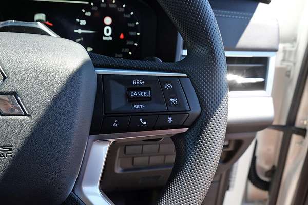 2025 Mitsubishi Outlander ES ZM