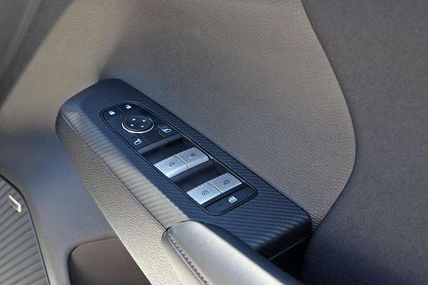 2025 Mitsubishi Outlander ES ZM