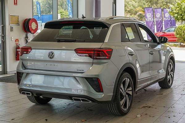 2025 Volkswagen T-Roc 140TSI R-Line D11