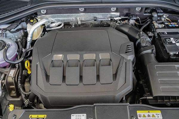 2025 Volkswagen T-Roc 140TSI R-Line D11