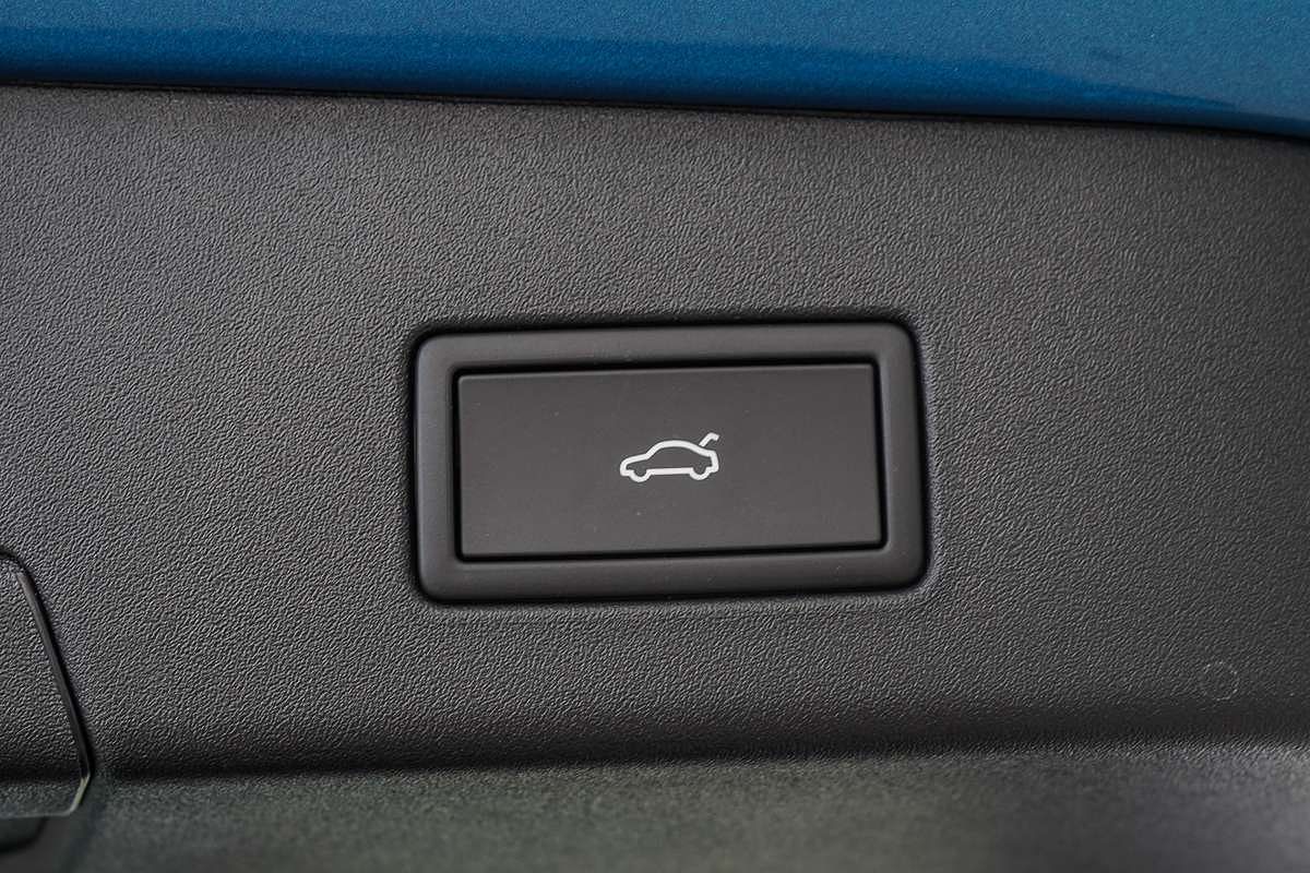 2025 Volkswagen ID.5 Pro E2