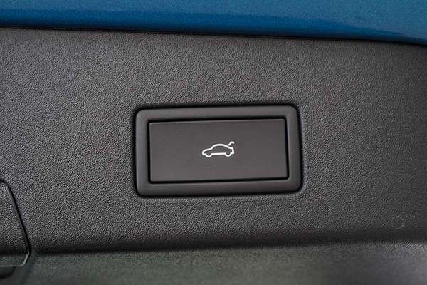 2025 Volkswagen ID.5 Pro E2