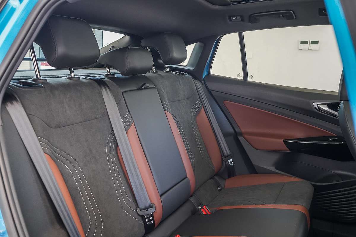 2025 Volkswagen ID.5 Pro E2