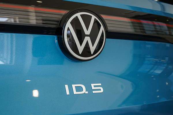 2025 Volkswagen ID.5 Pro E2