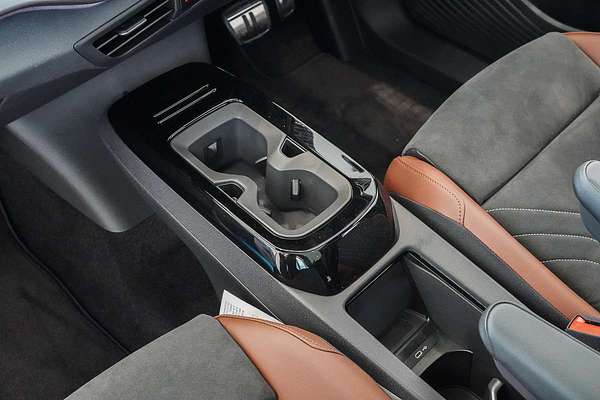 2025 Volkswagen ID.5 Pro E2