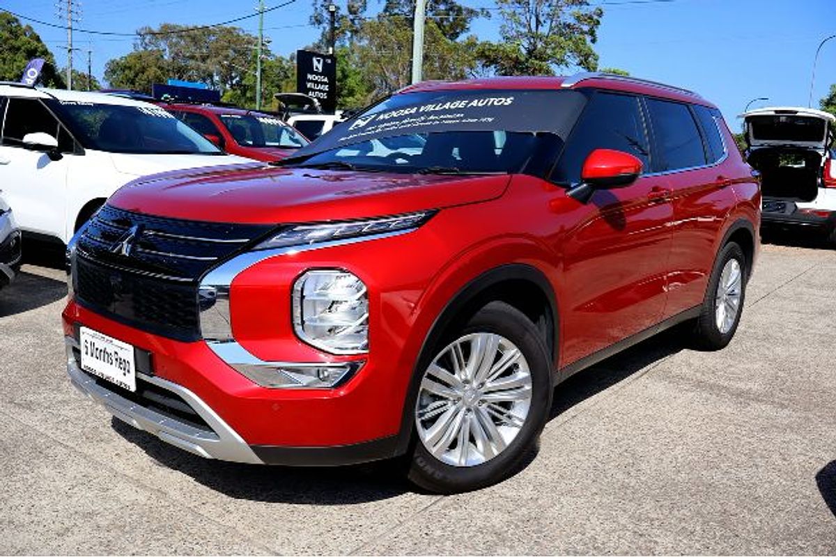2023 Mitsubishi Outlander LS ZM