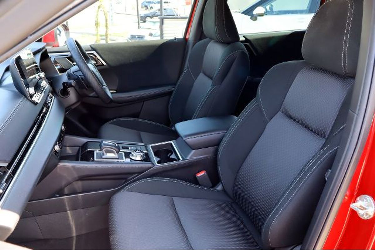 2023 Mitsubishi Outlander LS ZM