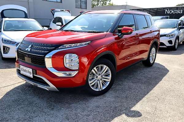 2023 Mitsubishi Outlander LS ZM