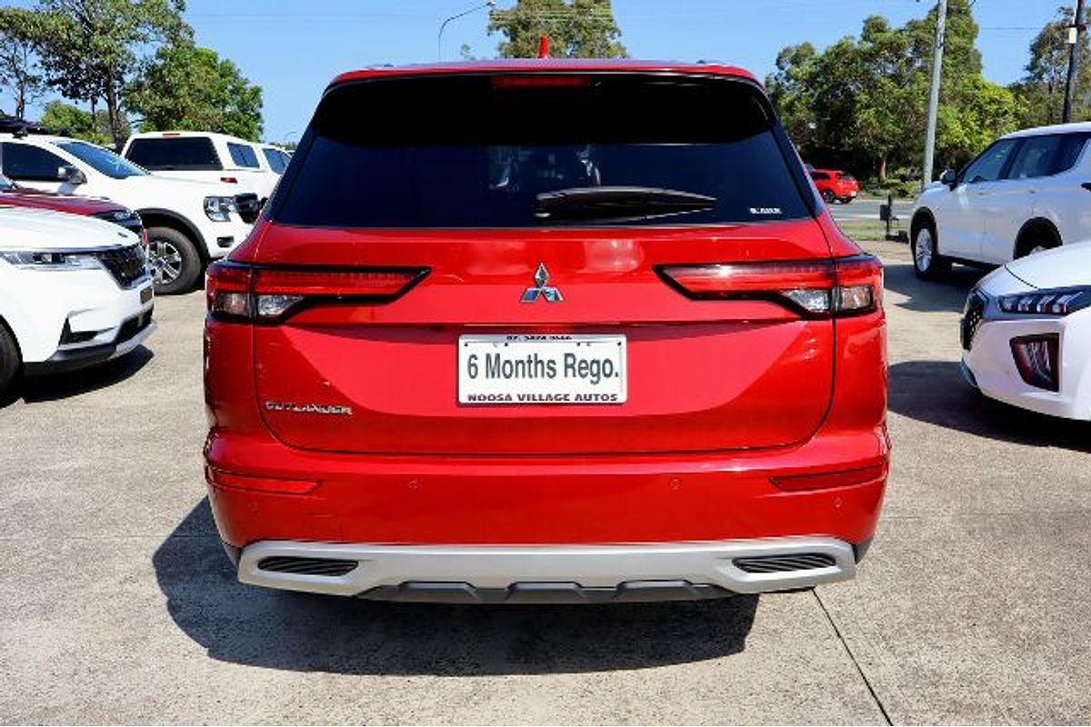 2023 Mitsubishi Outlander LS ZM