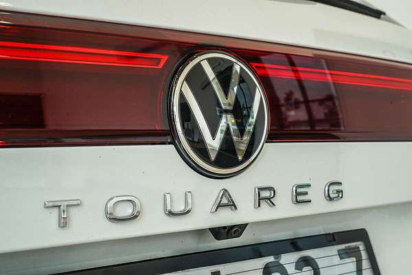 2025 Volkswagen Touareg 210TDI R-Line RC