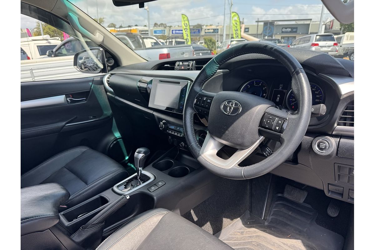 2015 Toyota Hilux SR5 GUN126R 4X4