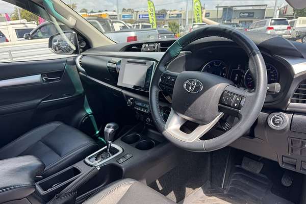 2015 Toyota Hilux SR5 GUN126R 4X4