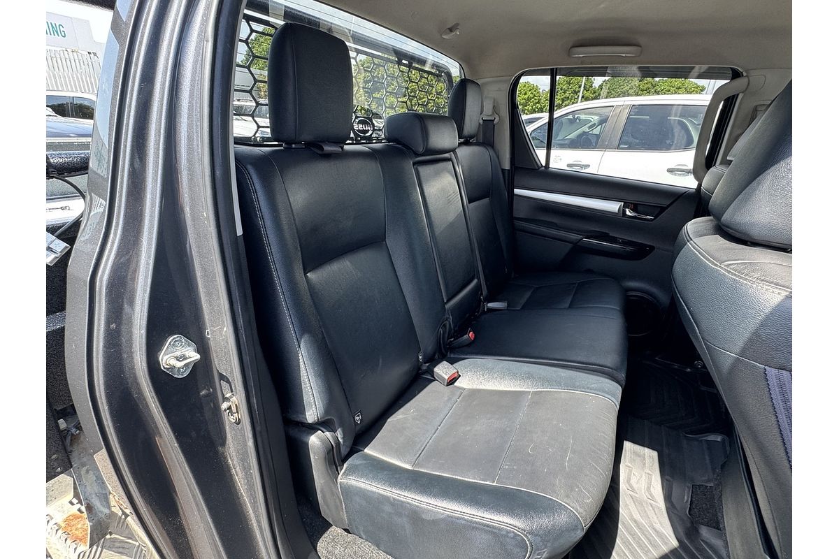 2015 Toyota Hilux SR5 GUN126R 4X4