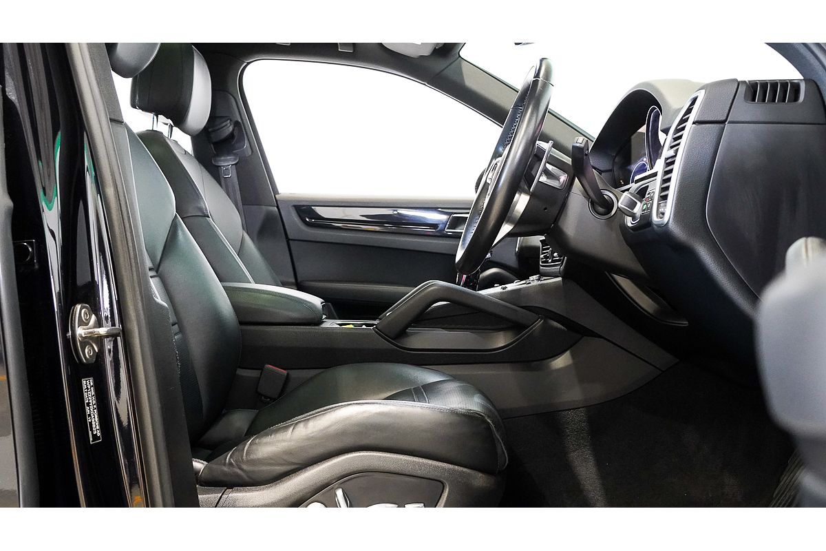 2019 Porsche Cayenne 9YA