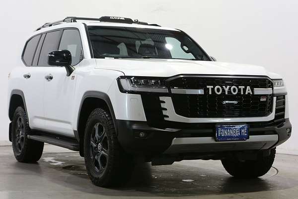 2024 Toyota Landcruiser GR Sport FJA300R