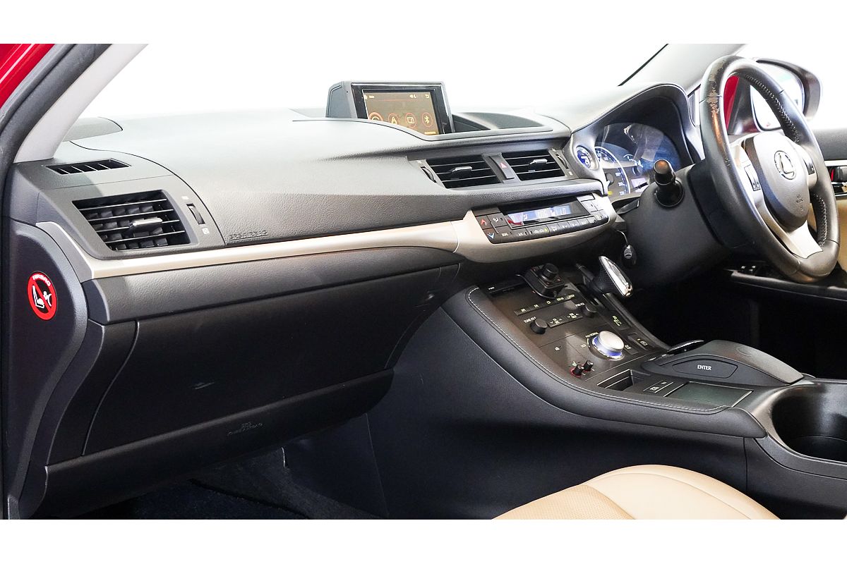 2012 Lexus CT CT200h Luxury ZWA10R