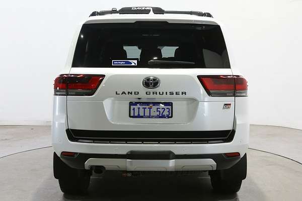 2024 Toyota Landcruiser GR Sport FJA300R