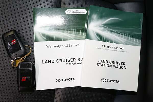 2024 Toyota Landcruiser GR Sport FJA300R