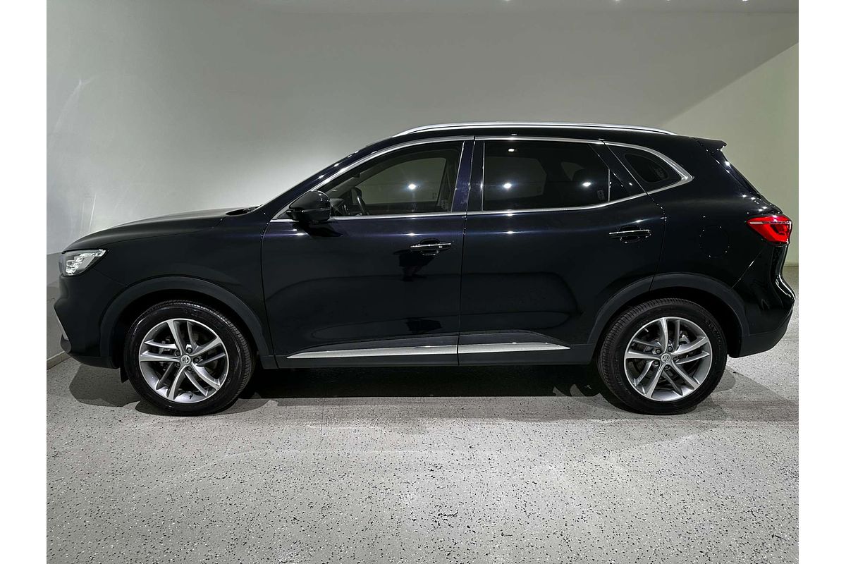 2022 MG HS Essence SAS23