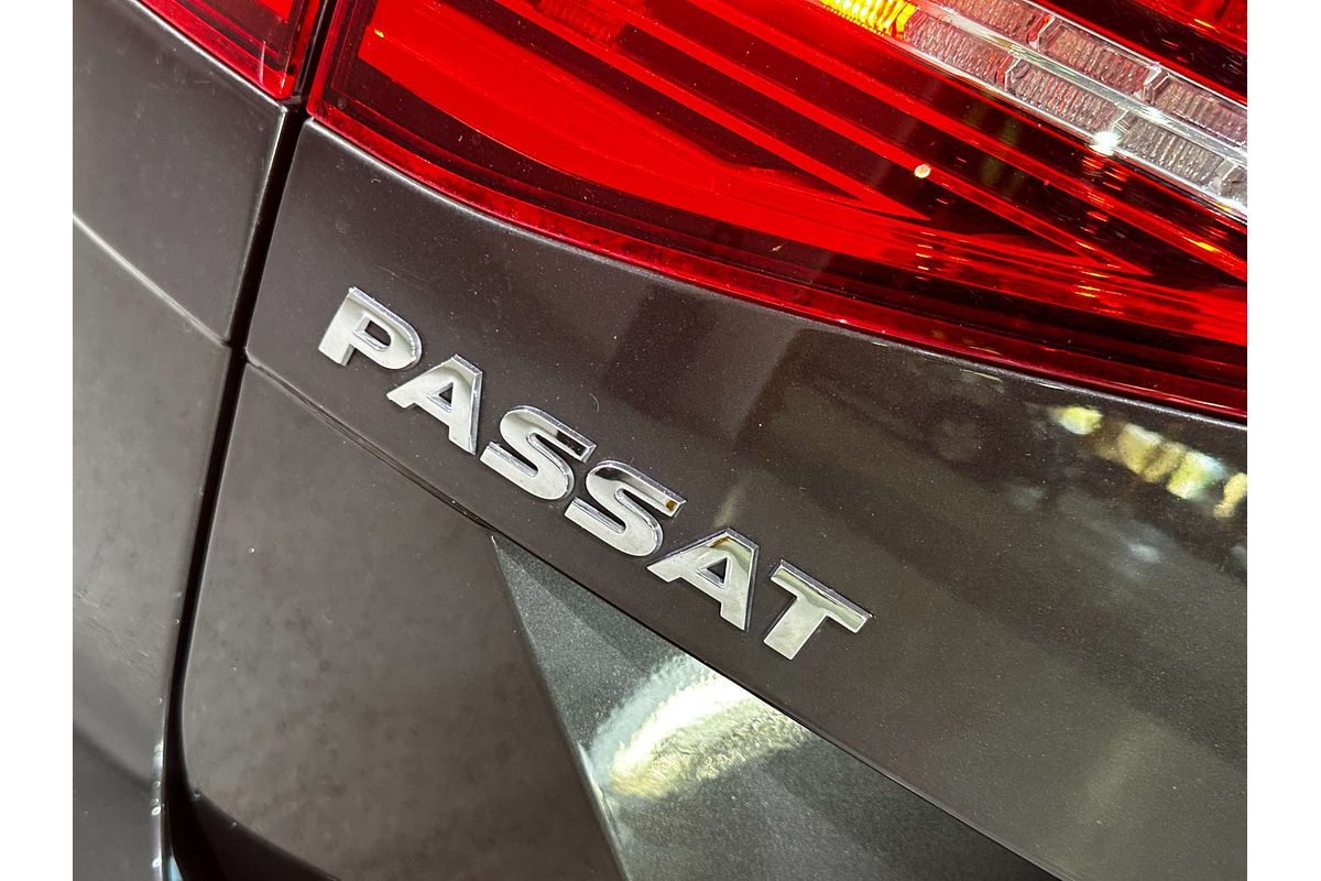 2019 Volkswagen Passat 206TSI R-Line B8