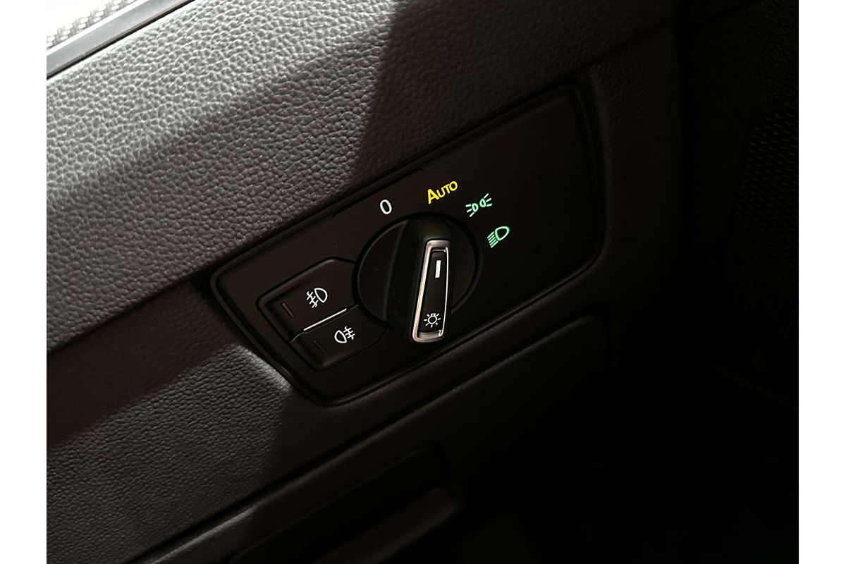 2019 Volkswagen Passat 206TSI R-Line B8