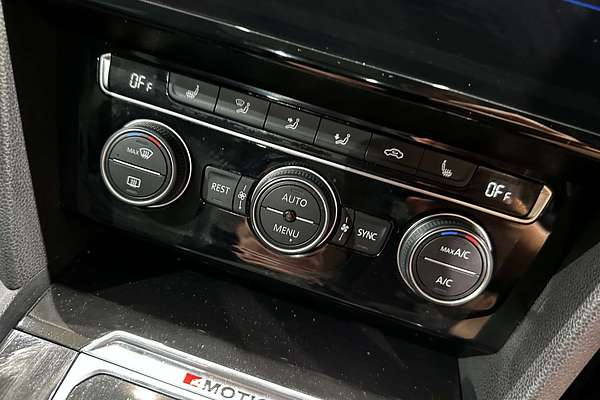 2019 Volkswagen Passat 206TSI R-Line B8