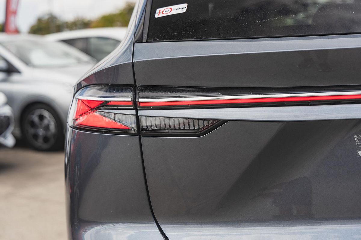 2025 MG HS Hybrid+ Essence AS33H