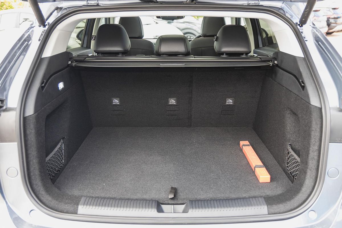 2025 MG HS Hybrid+ Essence AS33H