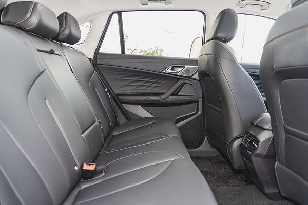 2025 MG HS Hybrid+ Essence AS33H