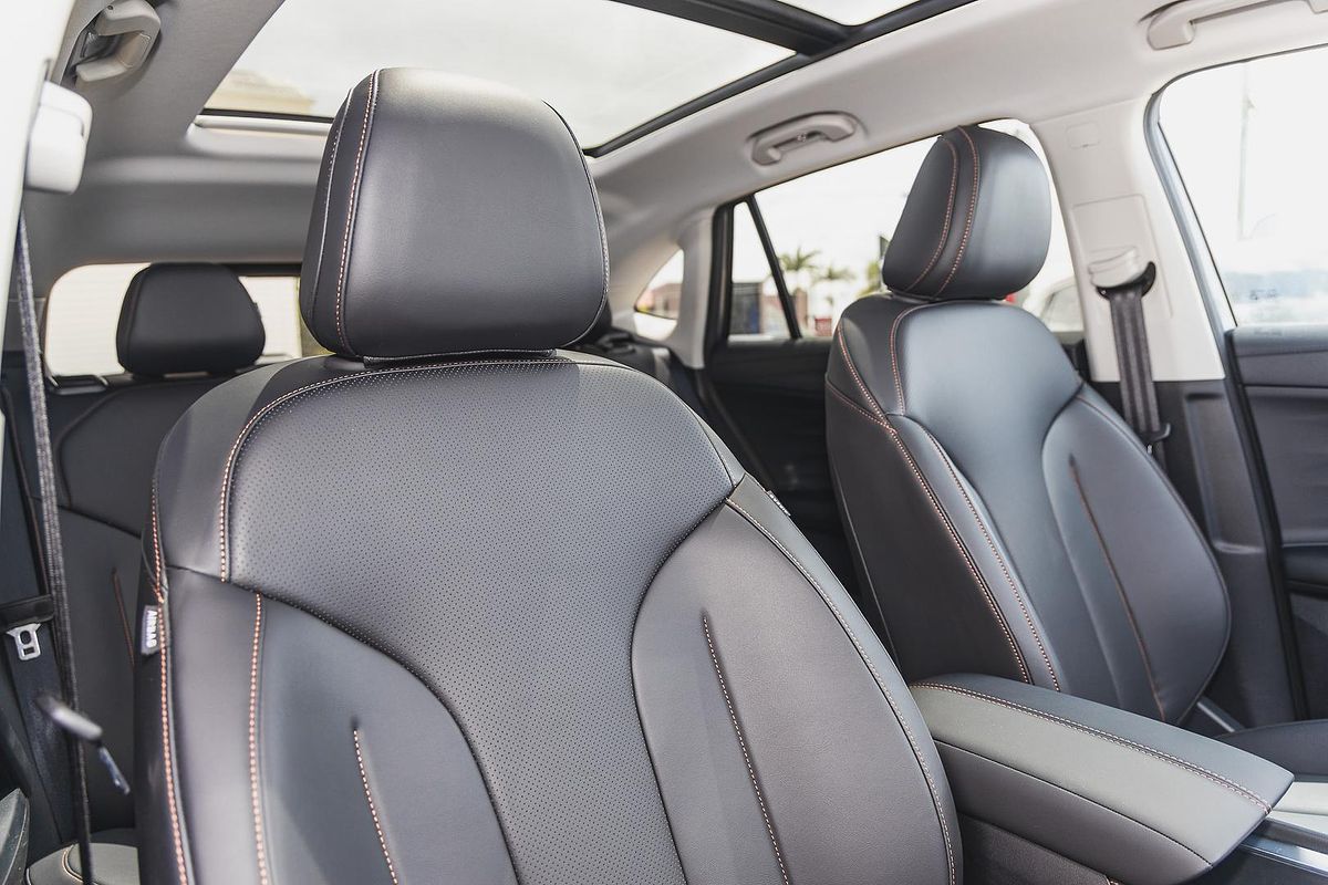 2025 MG HS Hybrid+ Essence AS33H