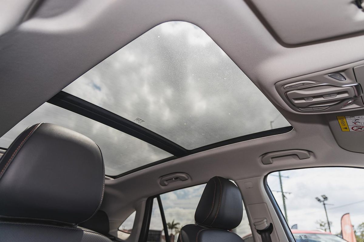 2025 MG HS Hybrid+ Essence AS33H