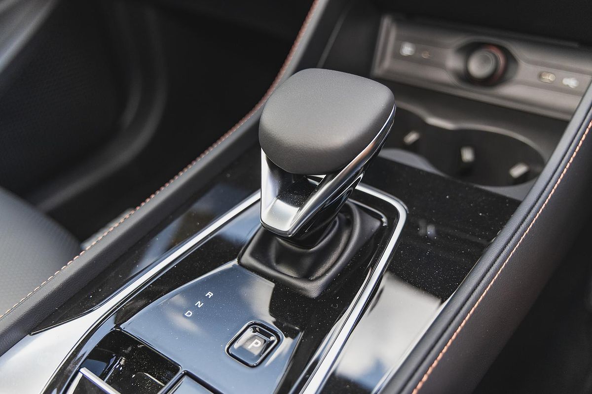 2025 MG HS Hybrid+ Essence AS33H