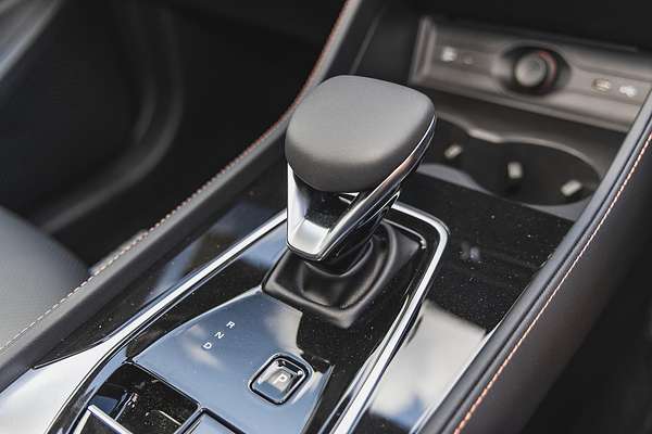 2025 MG HS Hybrid+ Essence AS33H