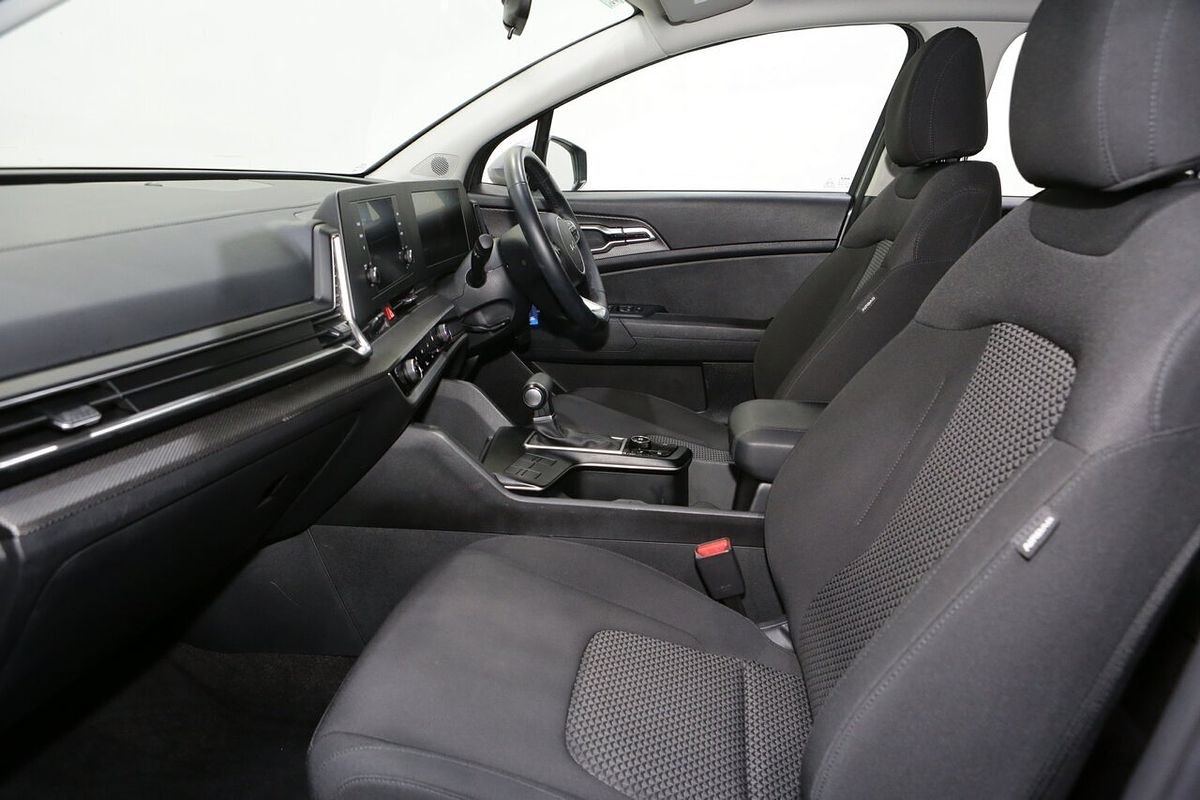 2024 Kia Sportage S NQ5