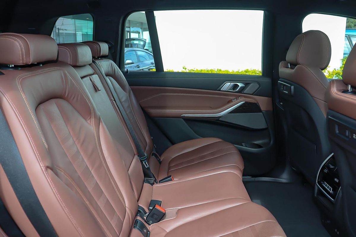 2019 BMW X7 xDrive30d G07