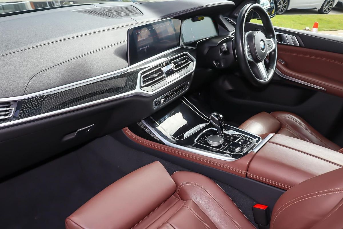 2019 BMW X7 xDrive30d G07