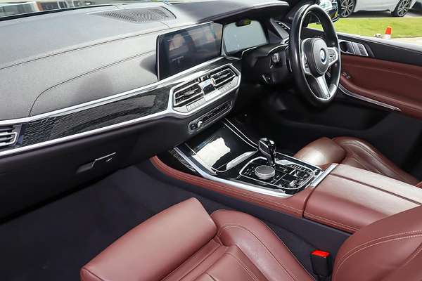 2019 BMW X7 xDrive30d G07