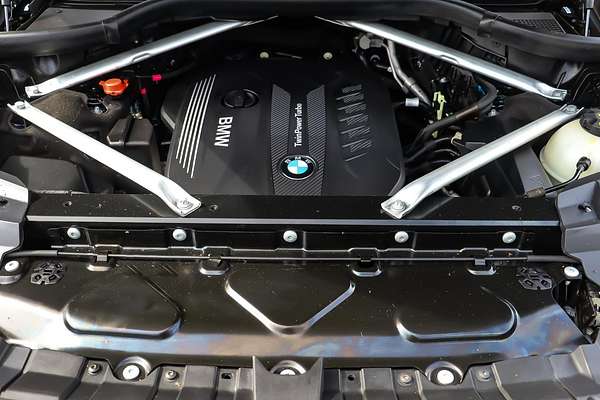 2019 BMW X7 xDrive30d G07