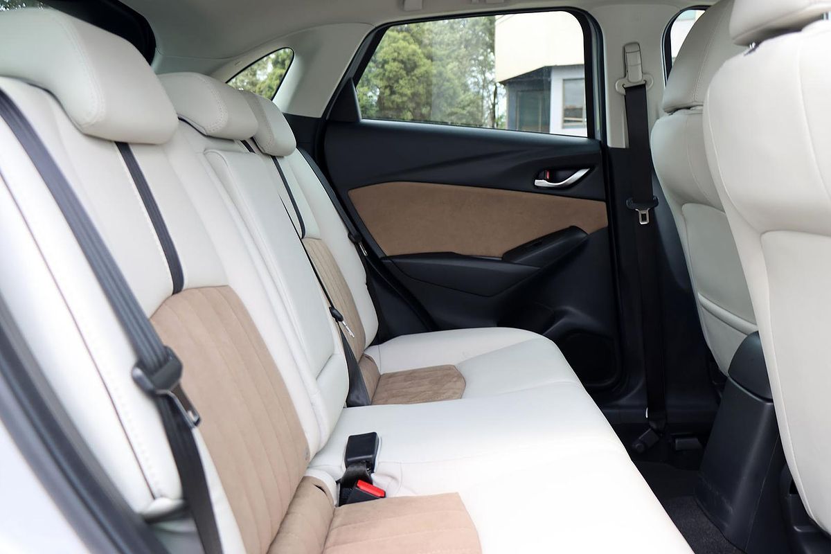 2023 Mazda CX-3 sTouring DK