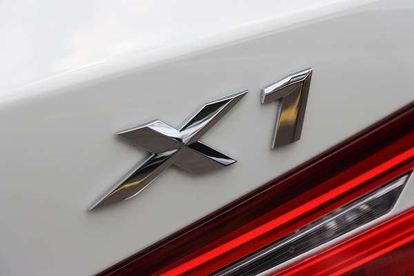 2016 BMW X1 sDrive18d F48