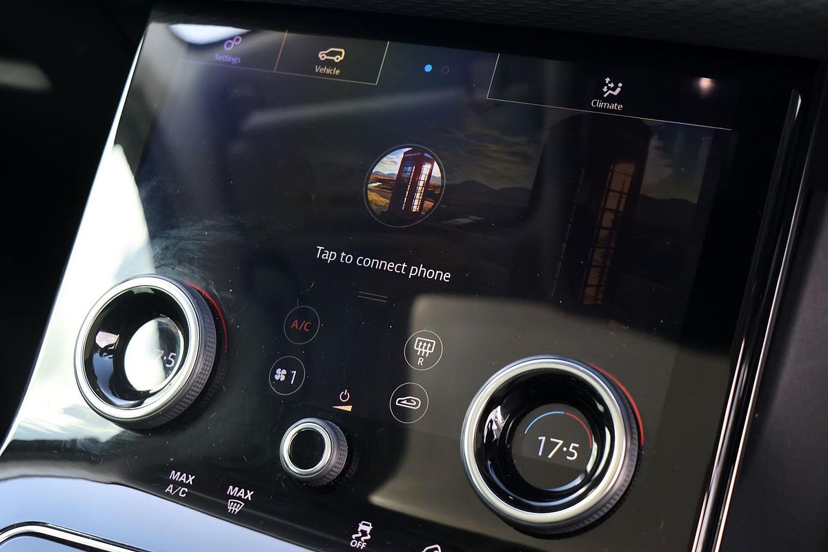 2018 Land Rover Range Rover Velar D240 L560
