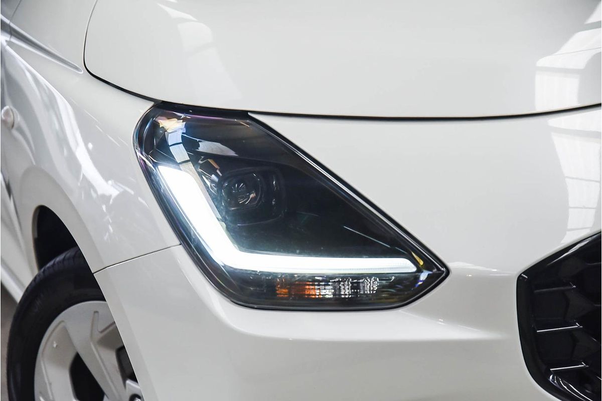 2024 Suzuki Swift Hybrid Plus UZ