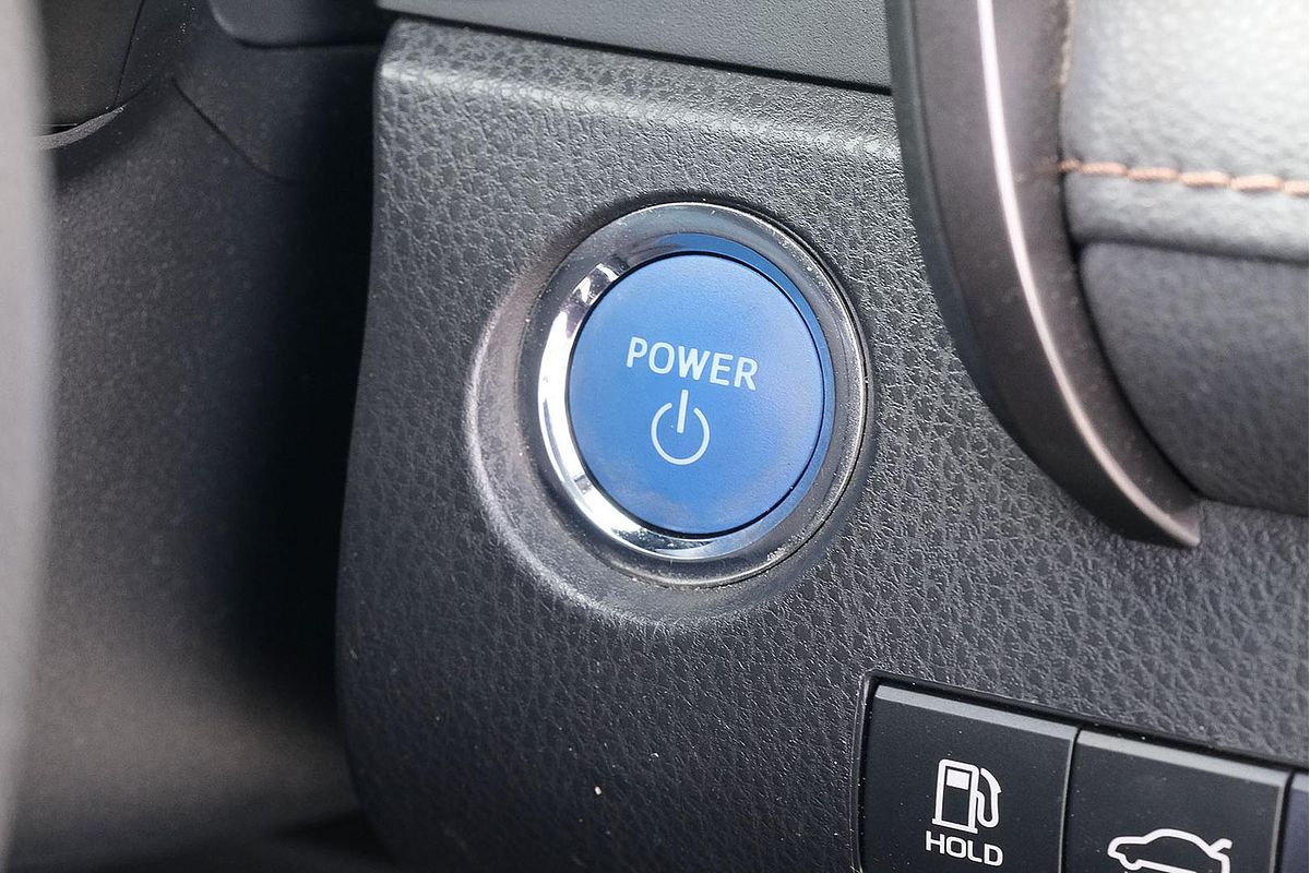 2019 Toyota Camry Ascent AXVH71R