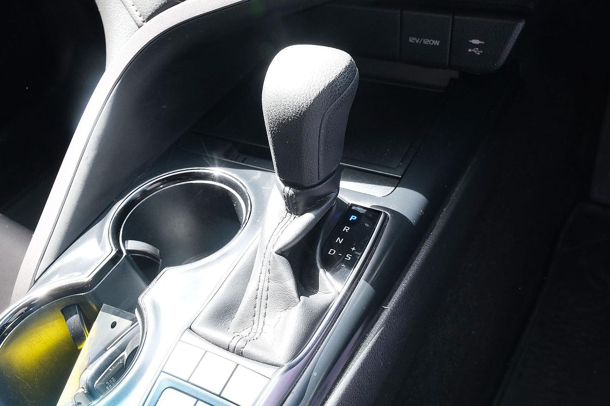 2019 Toyota Camry Ascent AXVH71R