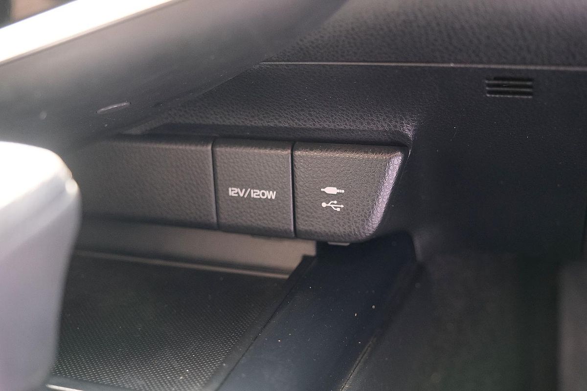 2019 Toyota Camry Ascent AXVH71R