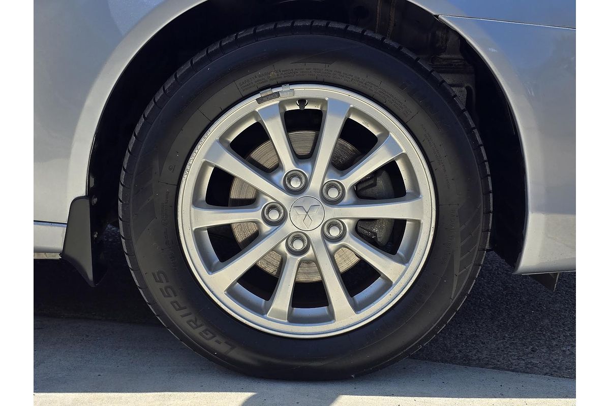 2010 Mitsubishi Lancer ES CJ