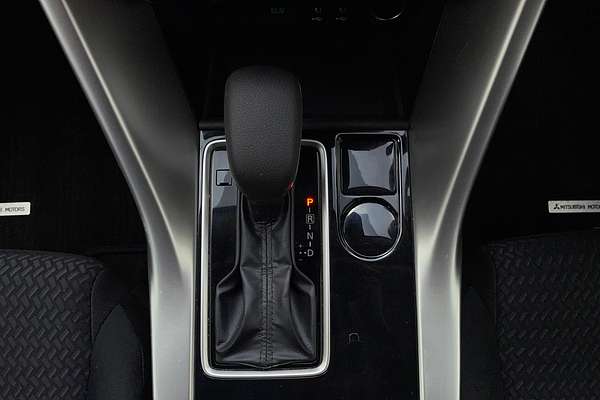 2022 Mitsubishi Eclipse Cross ES YB