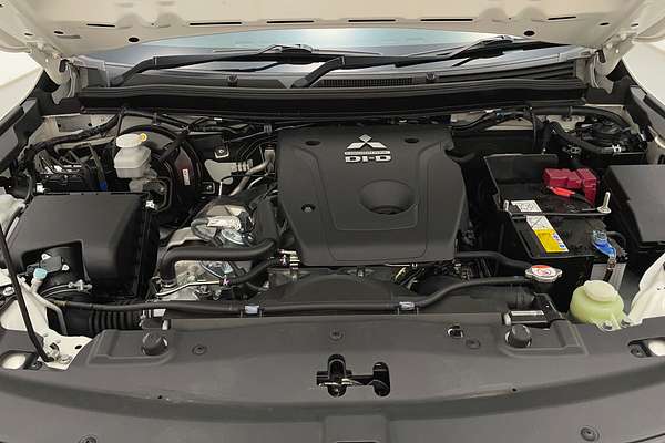 2022 Mitsubishi Triton GLX MR Rear Wheel Drive