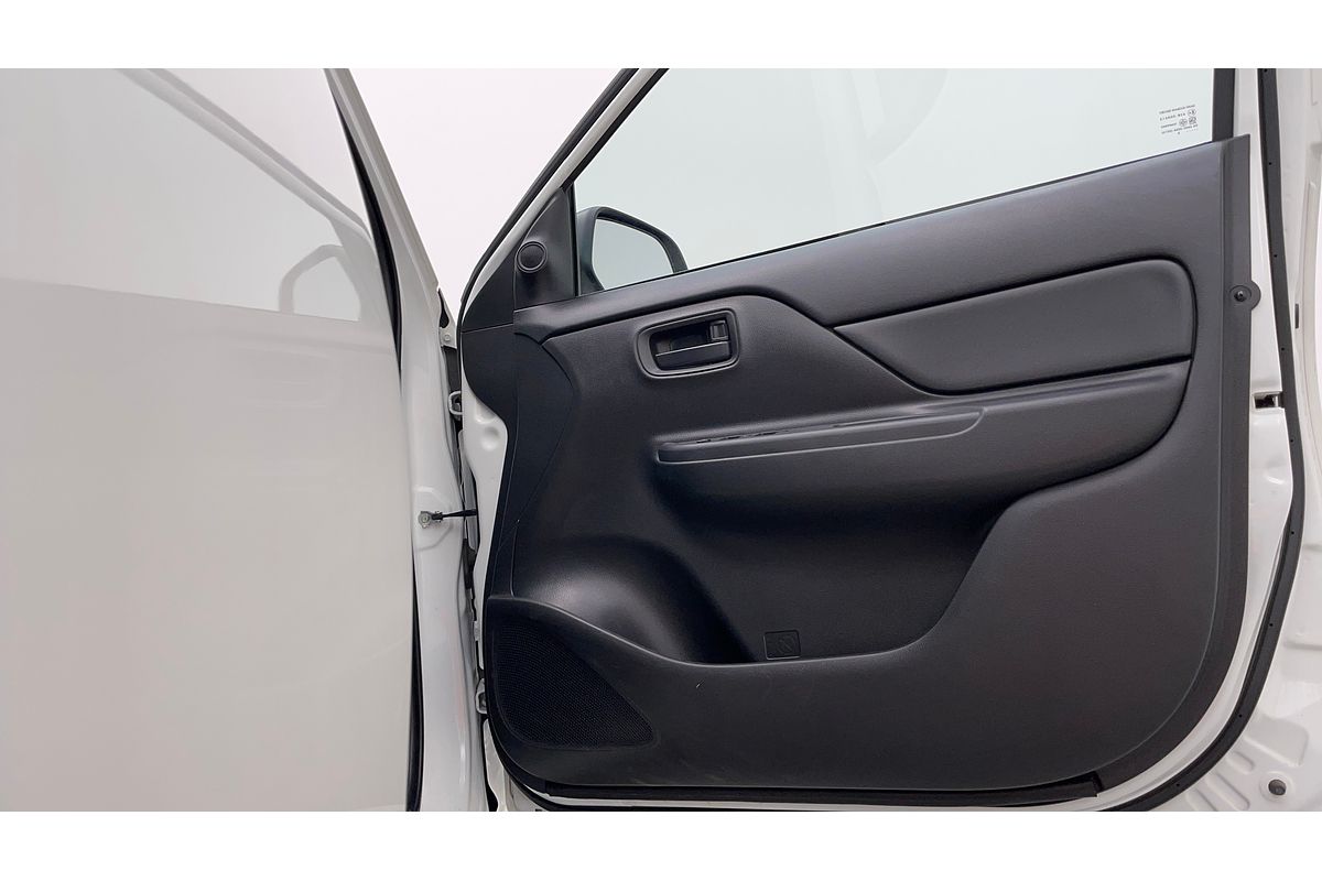 2022 Mitsubishi Triton GLX MR Rear Wheel Drive